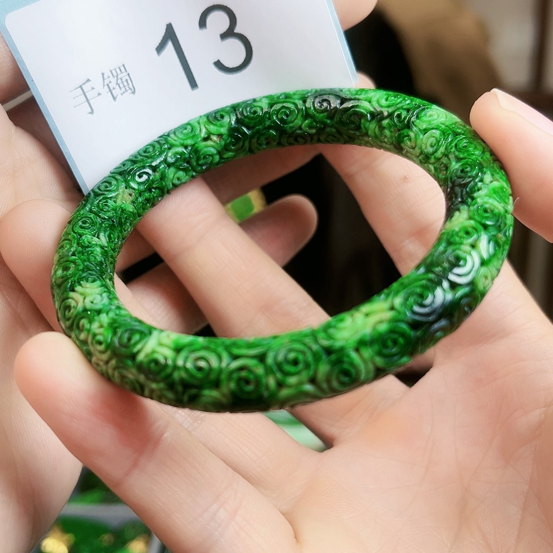 翡翠手镯未镶嵌手镯57.4