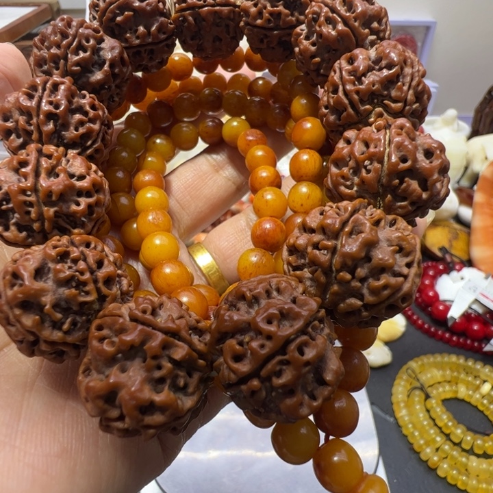 大果紫檀（缅甸花梨）0.8/108孟师傅黄金脖挂