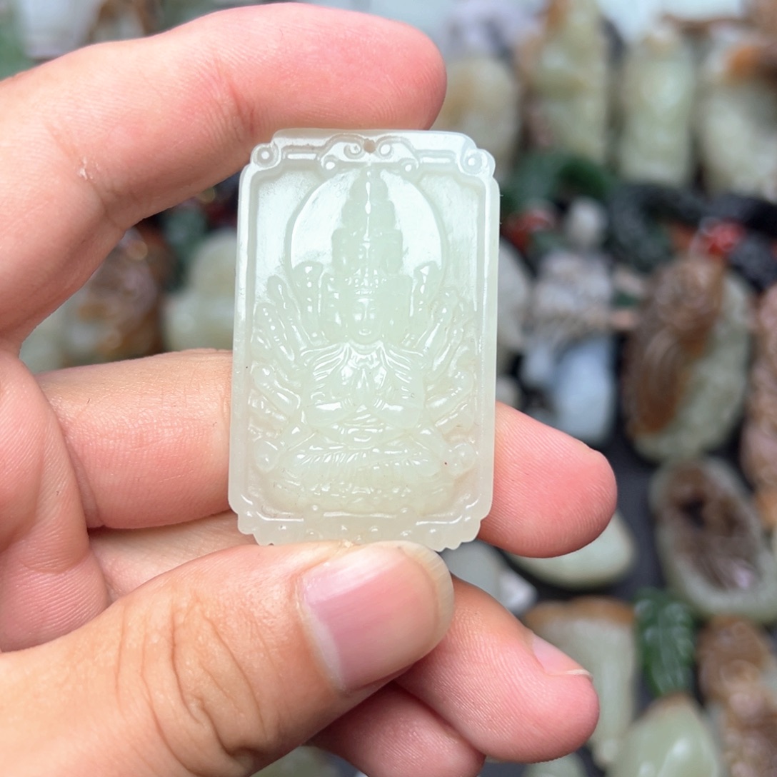 和田玉未镶嵌挂件