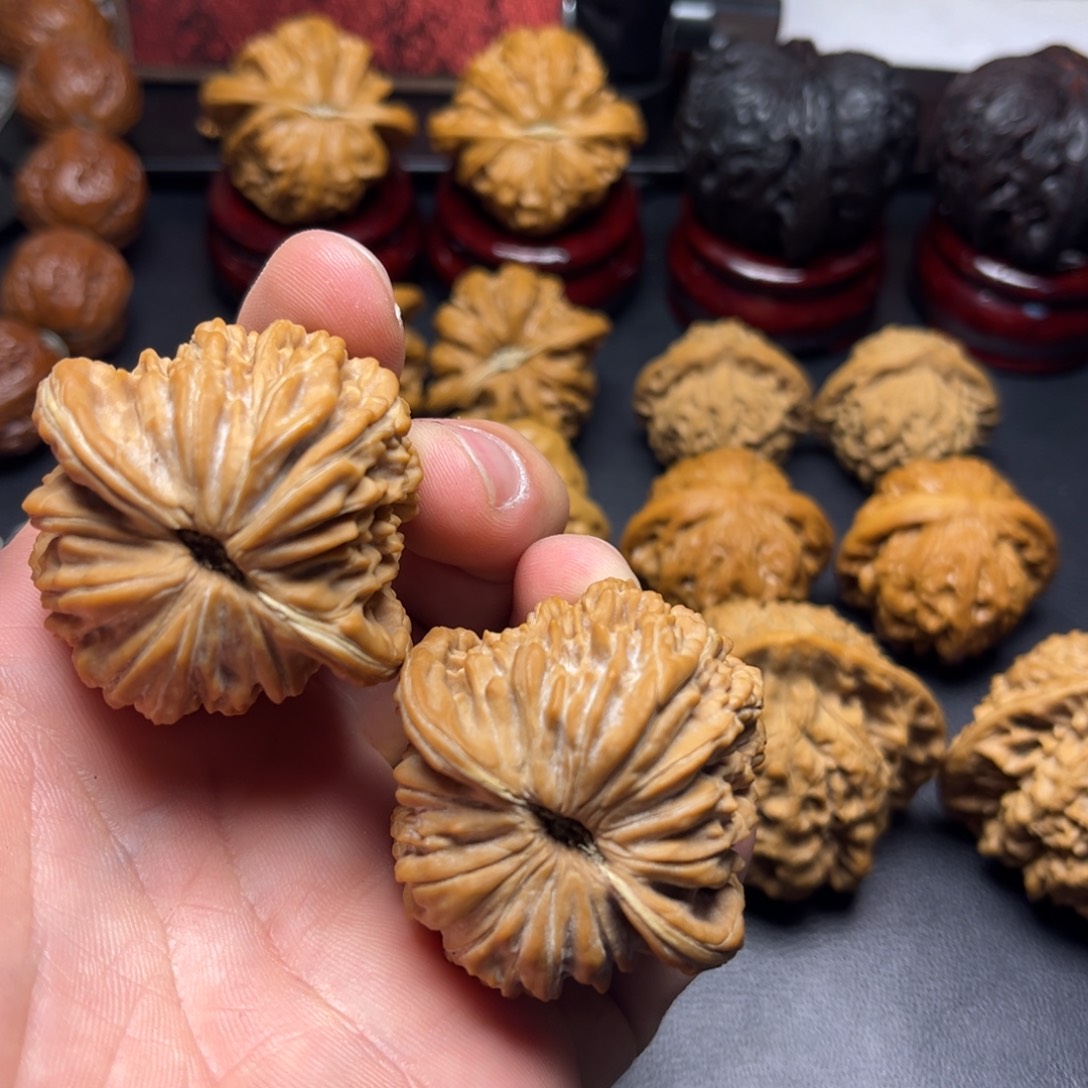 文玩核桃吊坠44四座楼