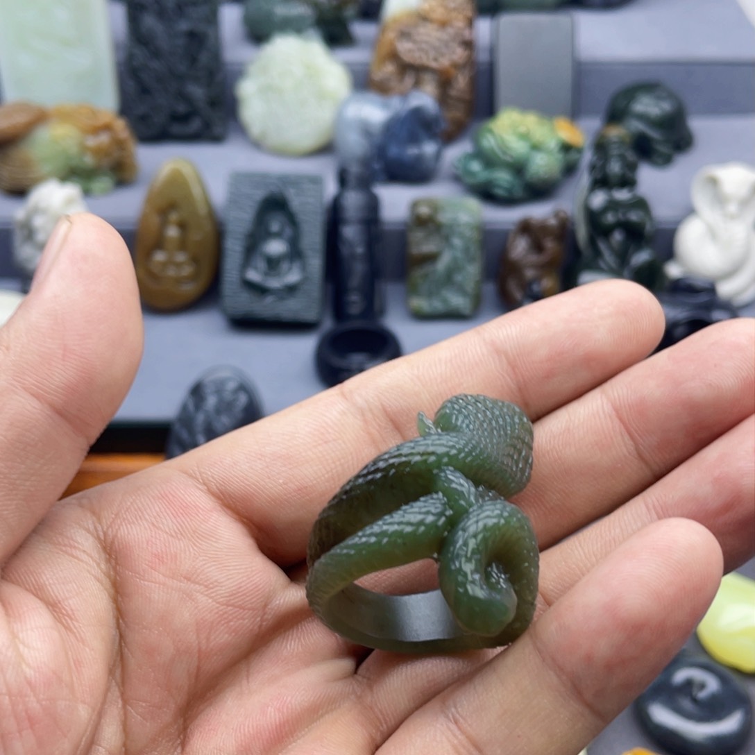 和田玉颈饰未镶嵌奢*品