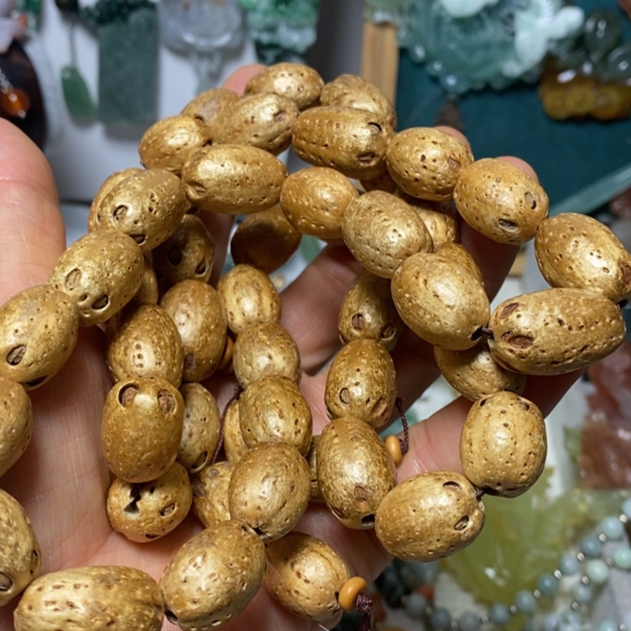 【闪购商品】翡翠吊坠(赠链)未镶嵌