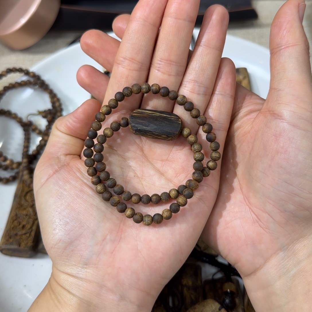 沉香手串0.5树心油老料