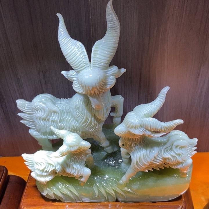 蛇纹石玉（覆膜）珠宝奇石合金