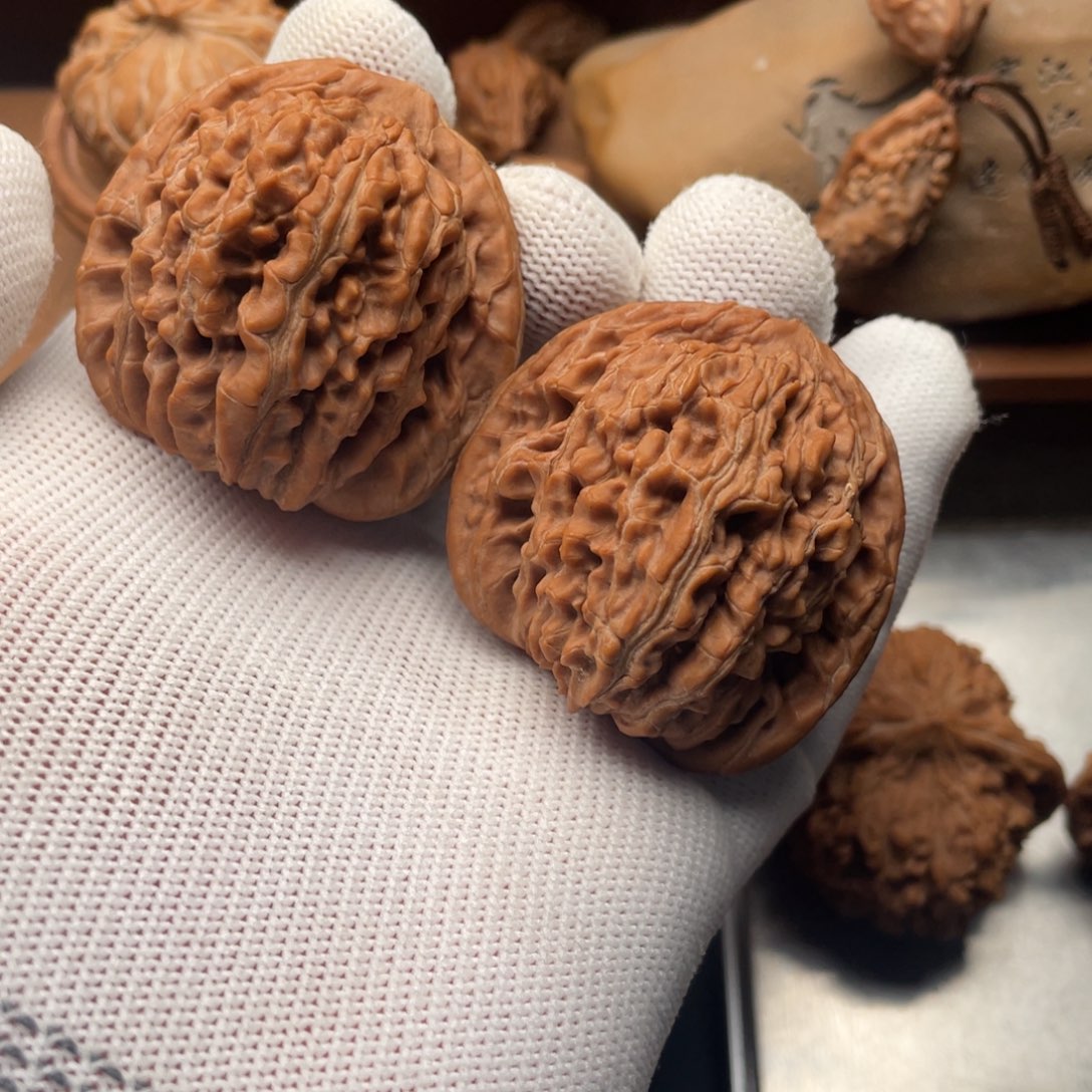 文玩核桃吊坠平谷楼