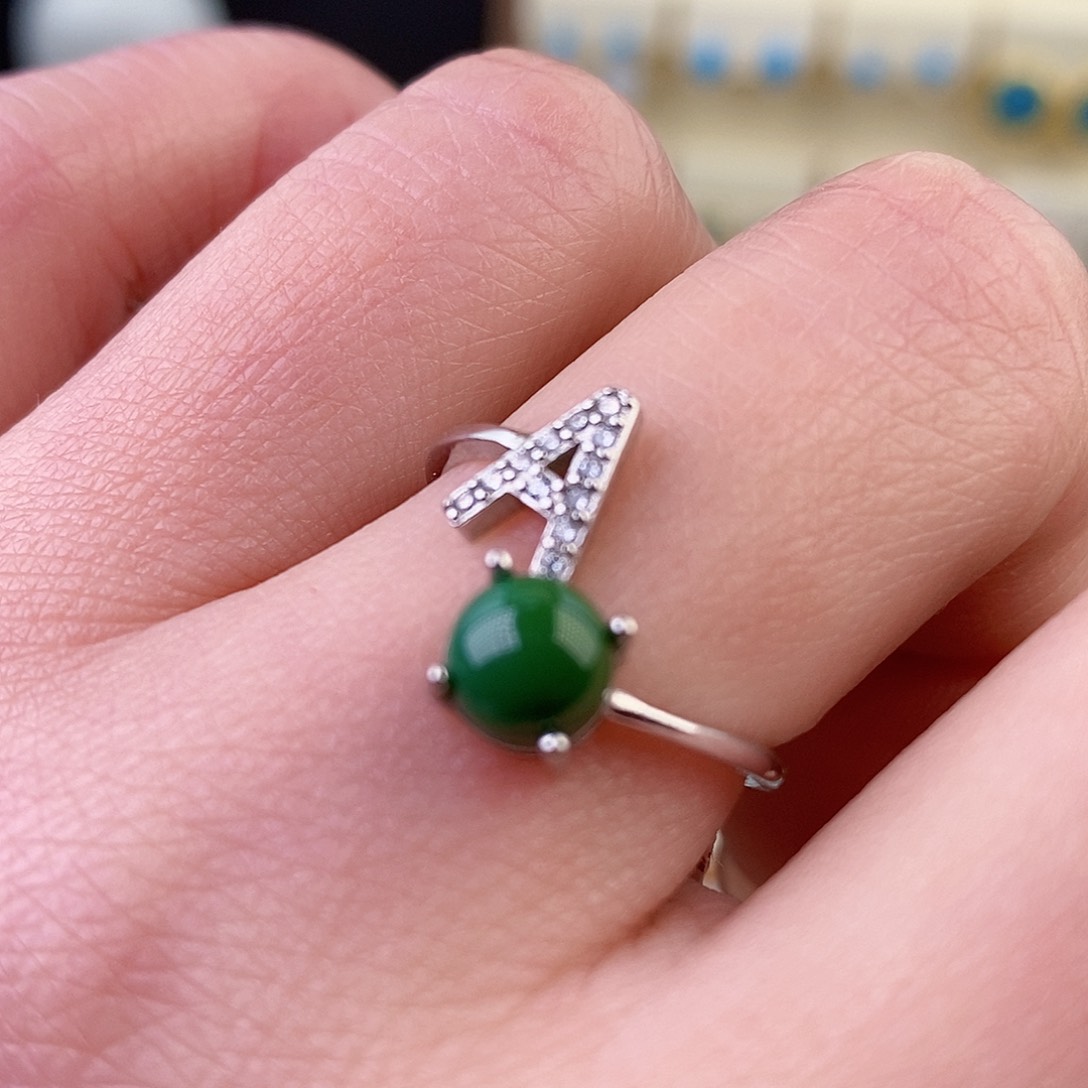 银S925镶嵌绿松石耳饰