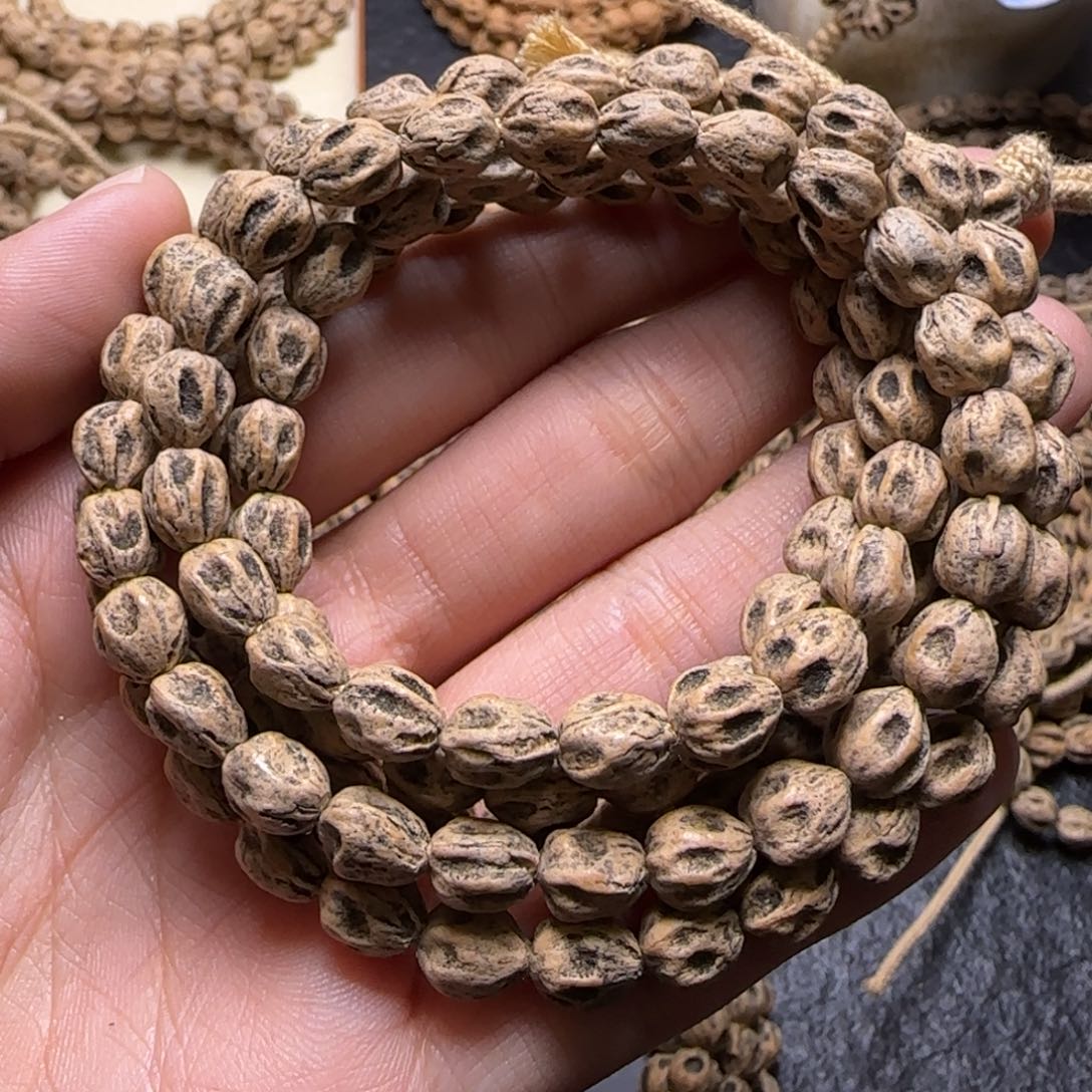 王***人柏香籽/百香籽吊坠