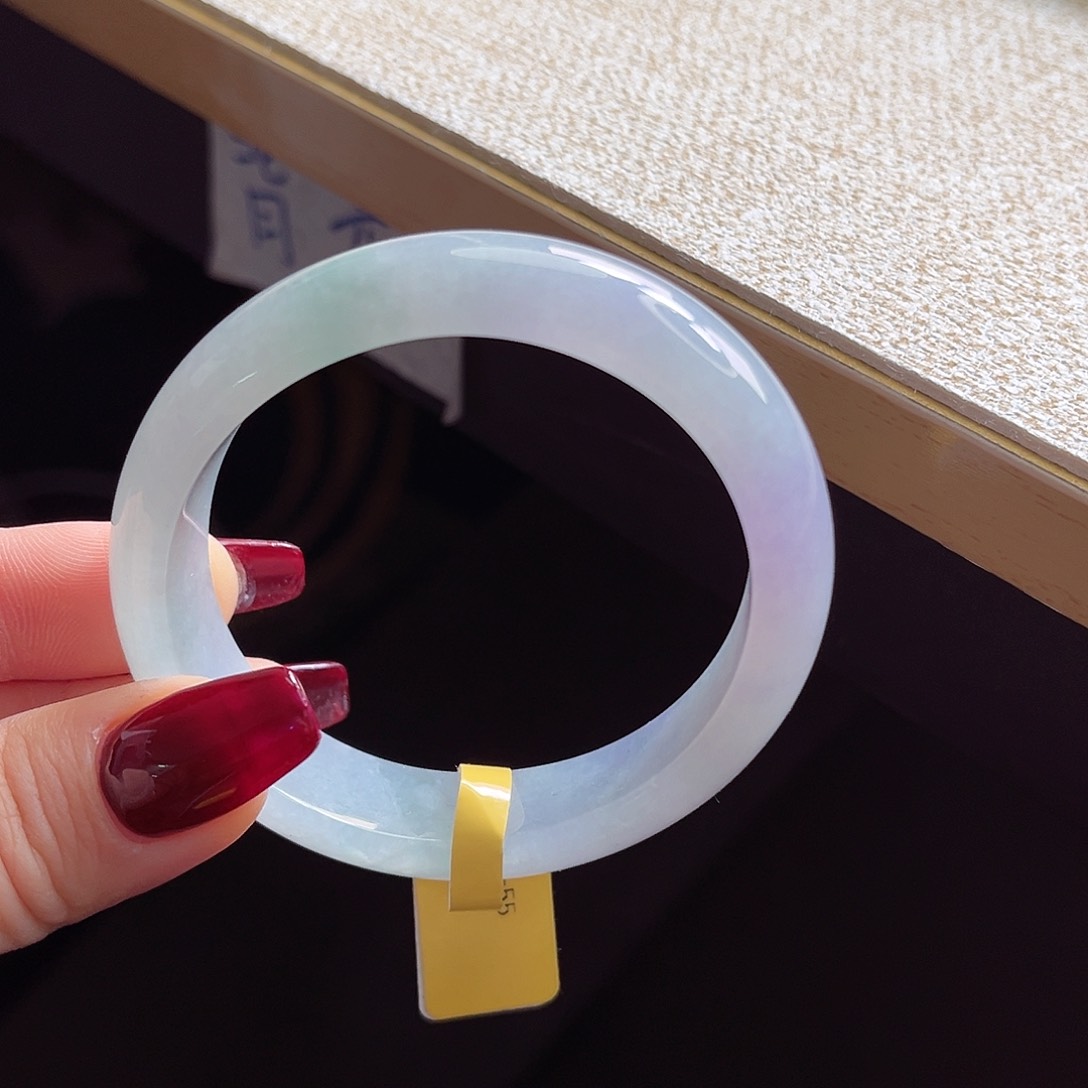 翡翠手镯未镶嵌手镯