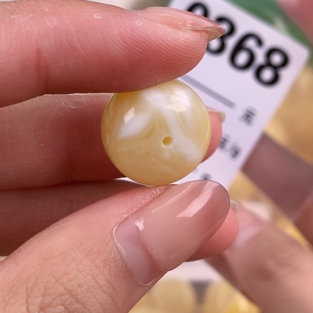 琥珀未镶嵌珠宝奇石16.5 11.4全品