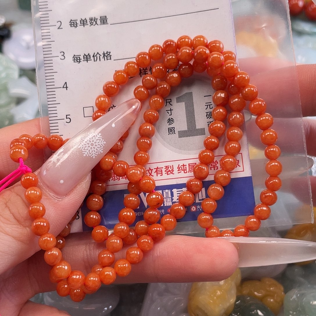 翡翠未镶嵌颈饰hhh