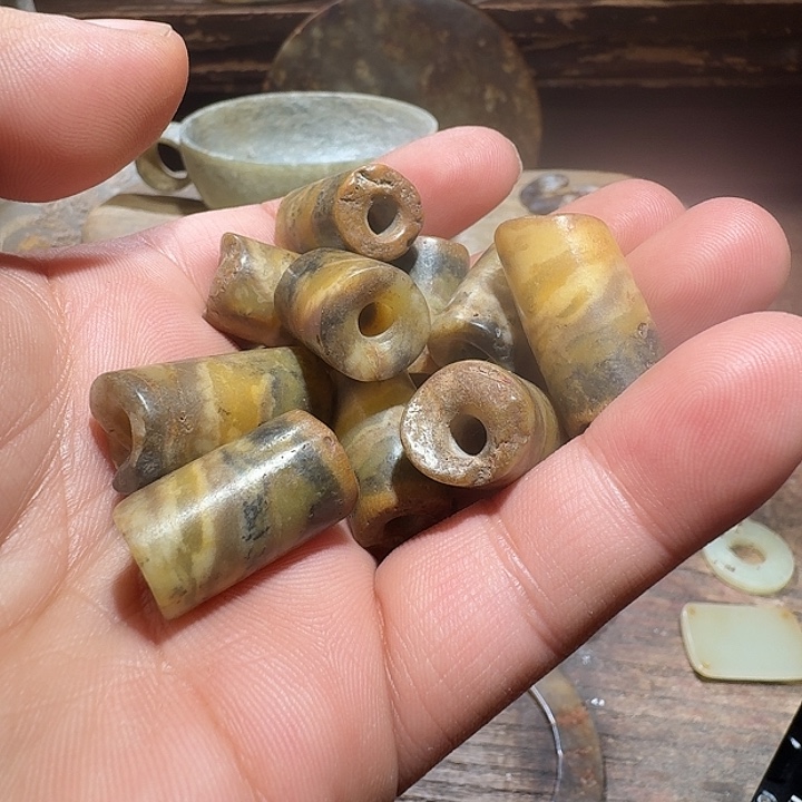 玛瑙/玉髓颈饰未镶嵌上**者