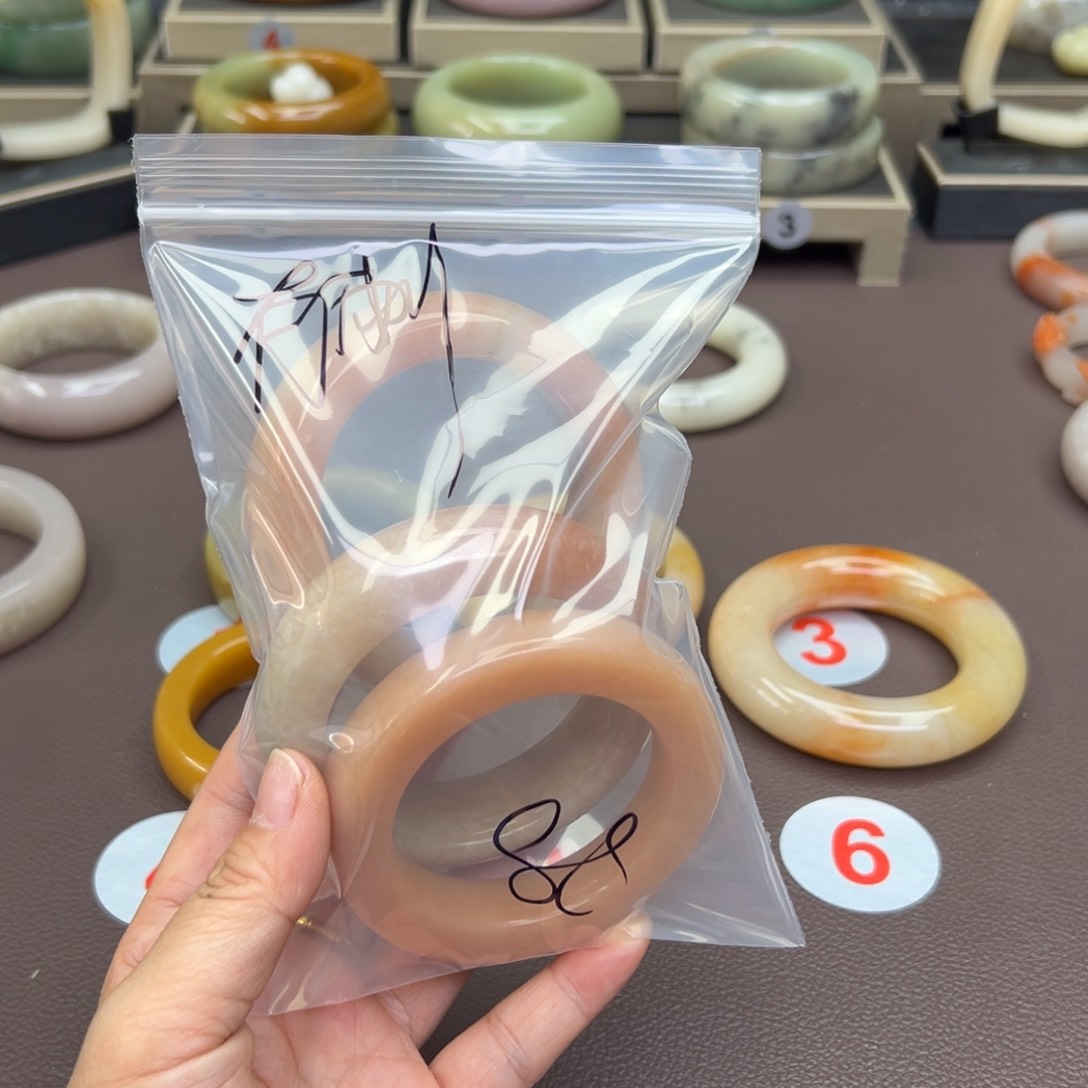 石英质玉手镯合金玫***?