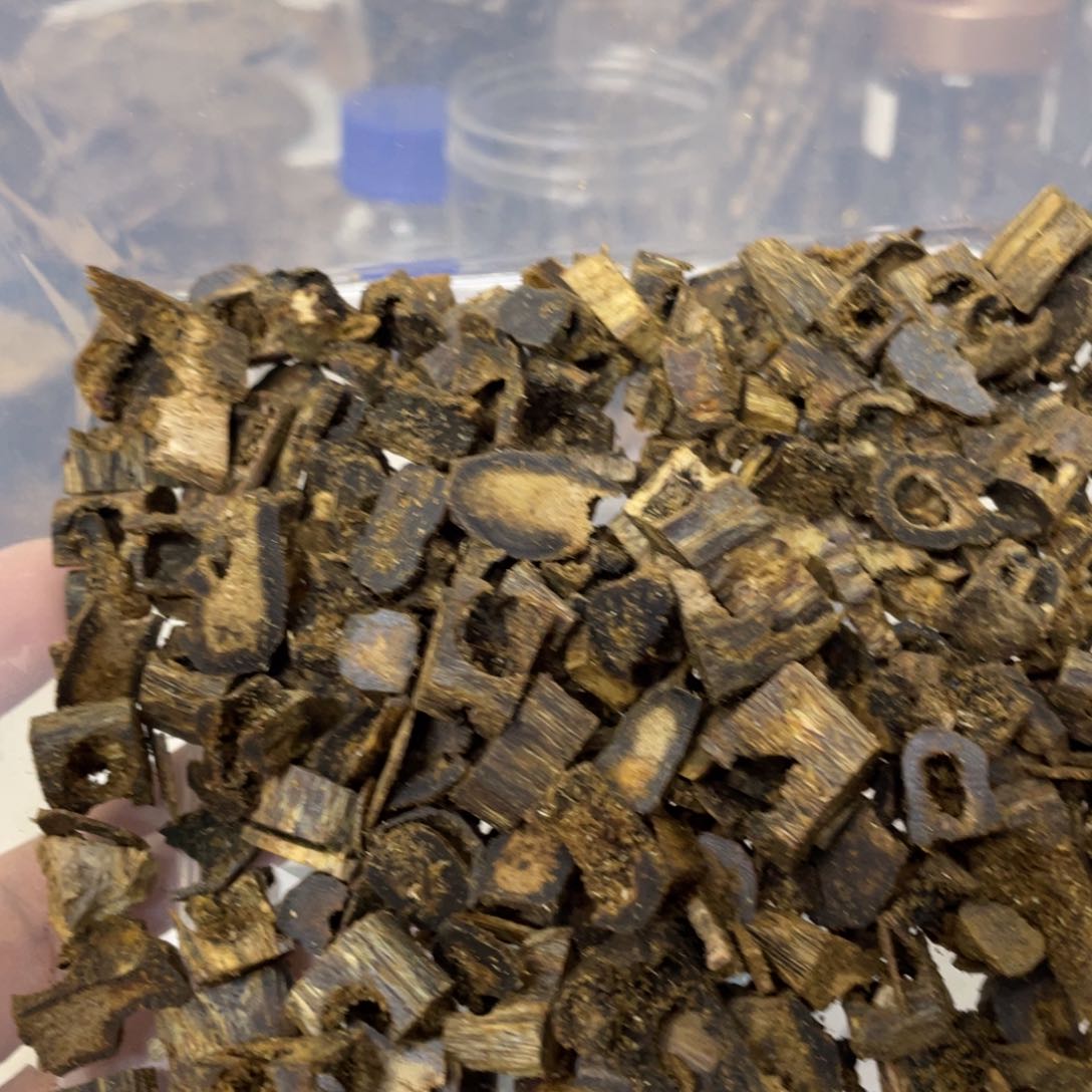 沉香摆件棋楠沉香块料100克