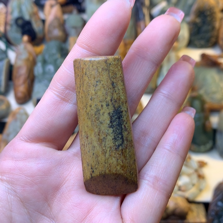 岫岩河磨玉（透闪石质玉）手链未镶嵌