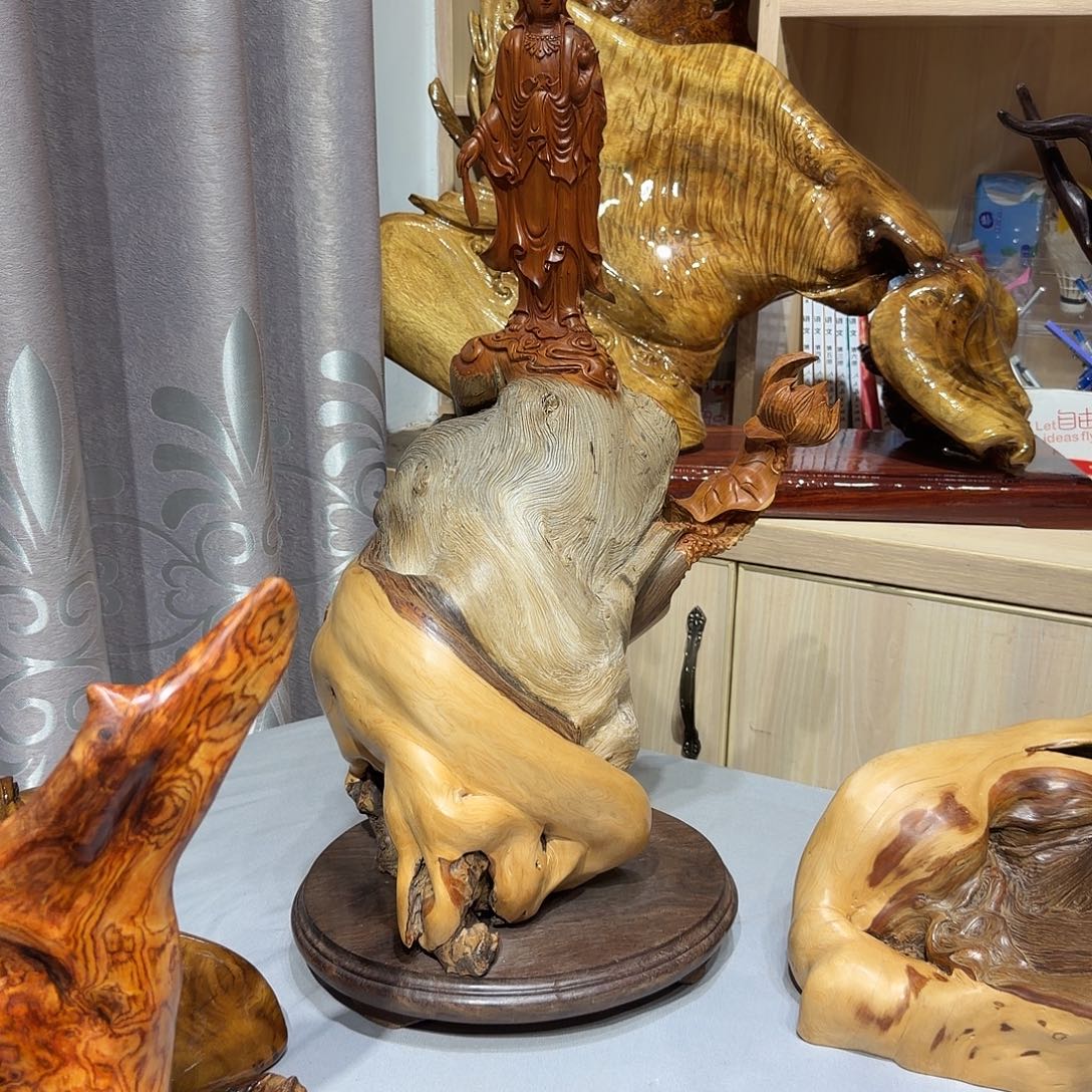 崖柏自在观育崖柏坨子