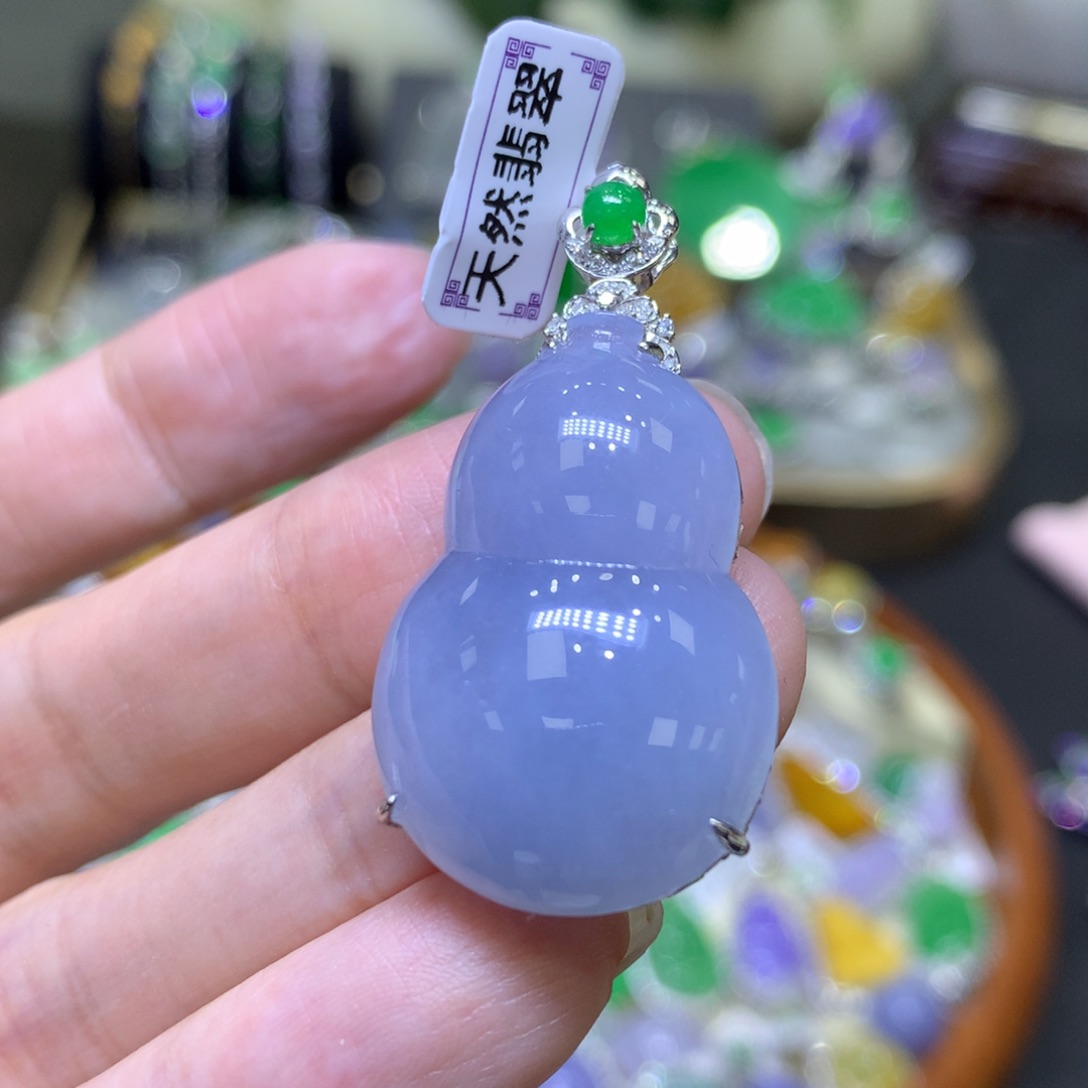 翡翠颈饰18K金镶嵌翡翠吊坠翡翠