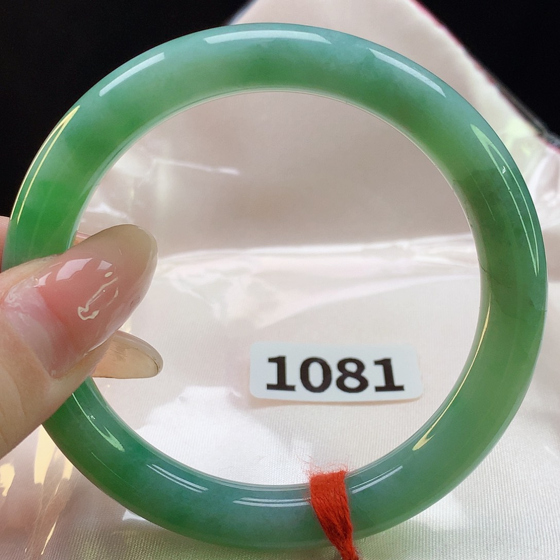 翡翠手镯未镶嵌天然翡翠8020