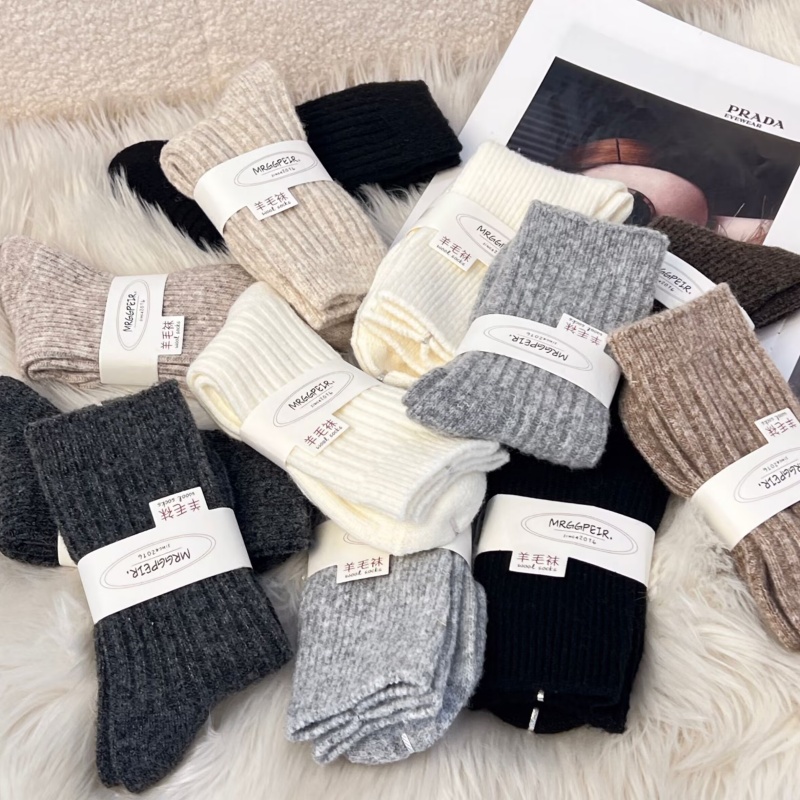 羊范秋冬款韩系百搭纯羊毛袜子中筒加厚纯色男女同款六双装保暖袜