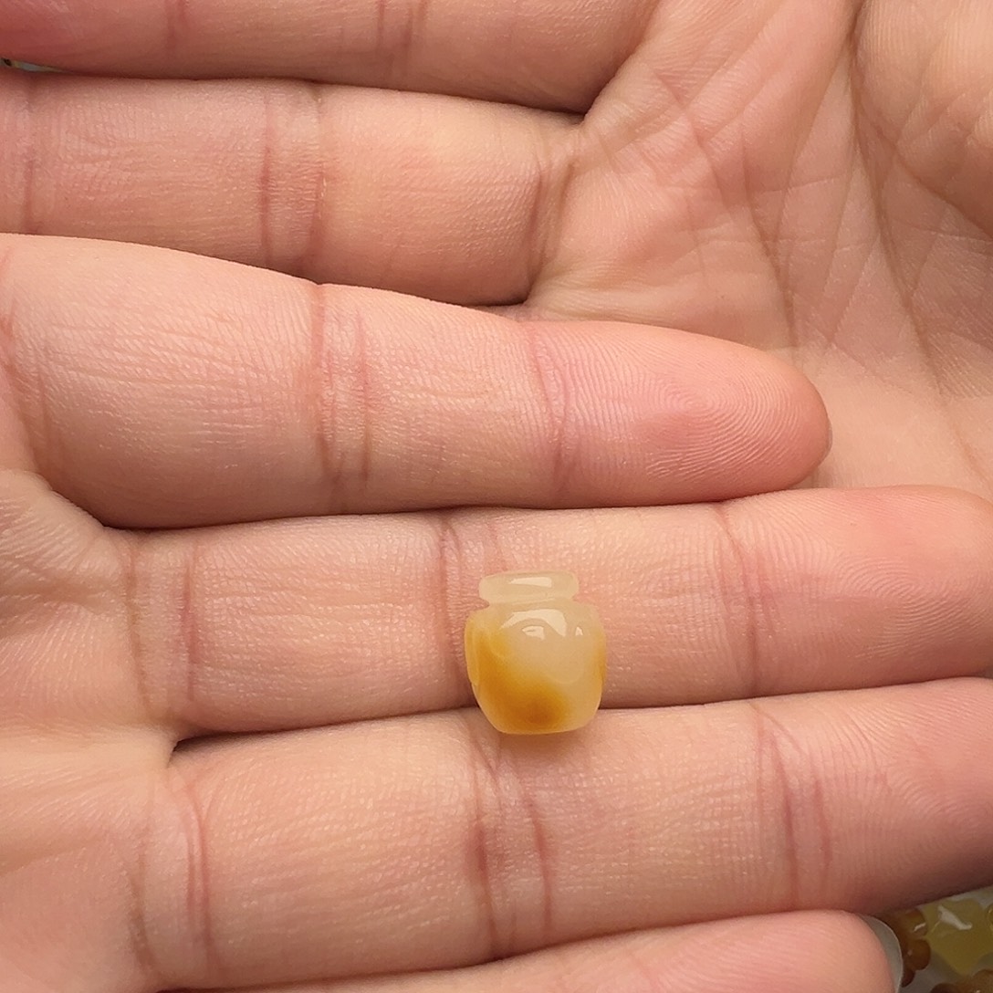 蜜蜡未镶嵌颈饰蜜罐提溜（打孔不退换）