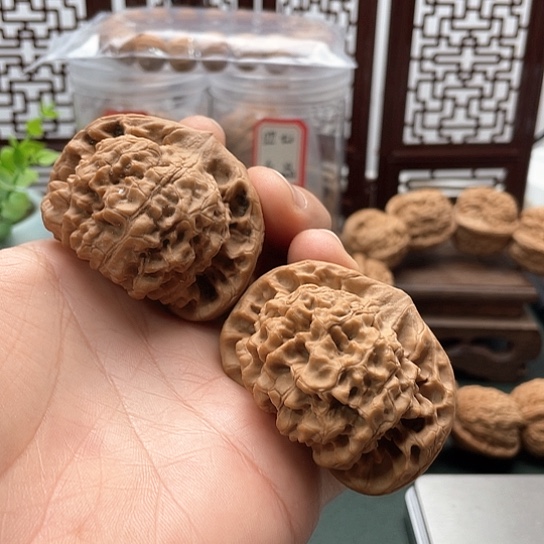 文玩核桃吊坠56官帽