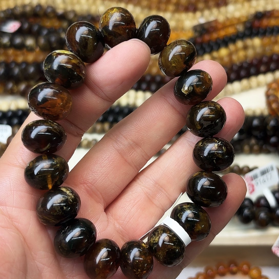 M***5琥珀未镶嵌裸石十五91459