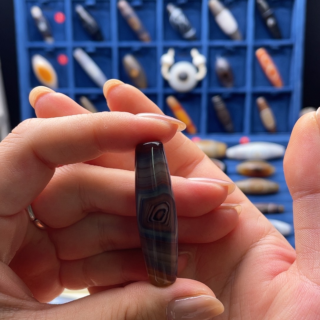 皮***铁玛瑙/玉髓未镶嵌珠宝半成品