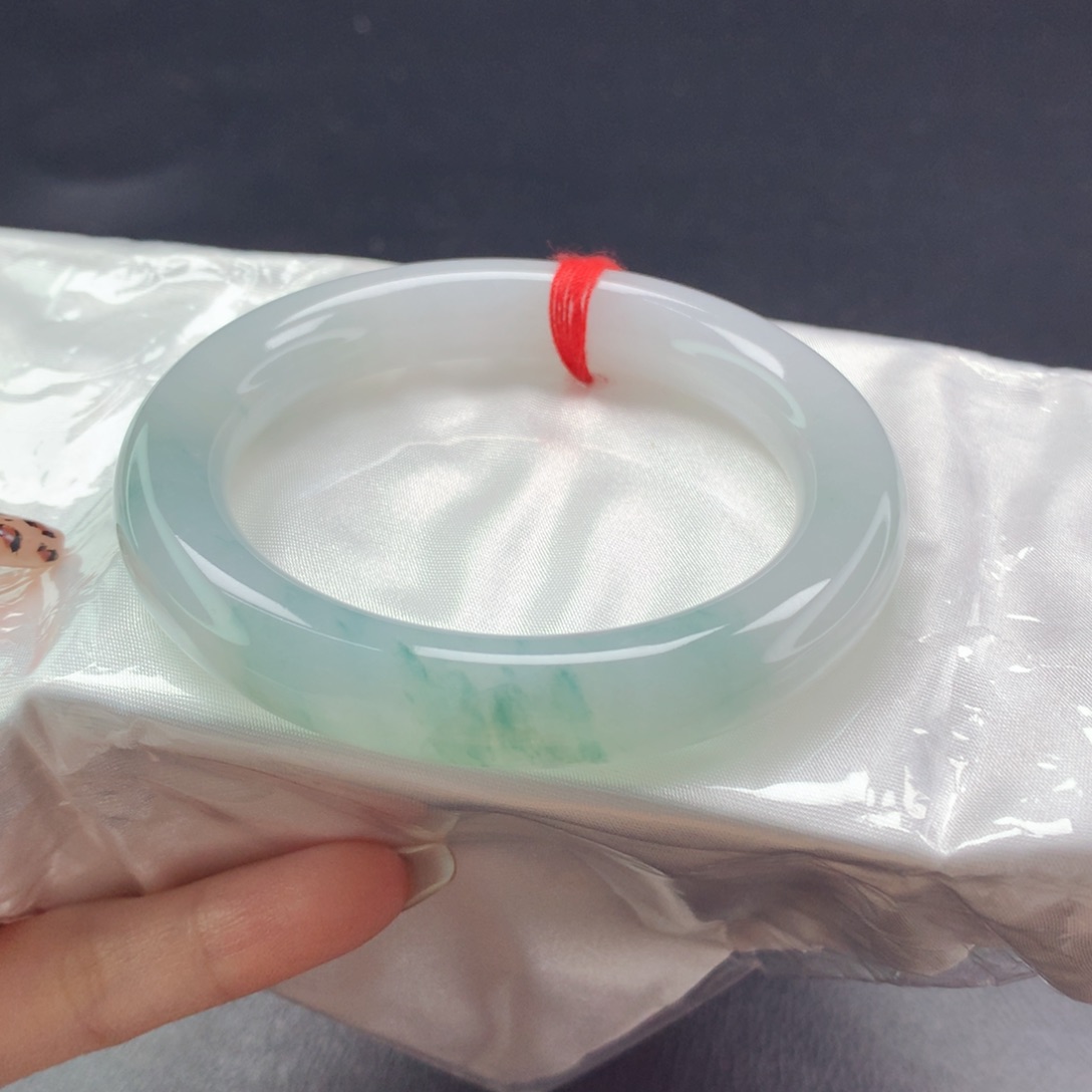 翡翠手镯未镶嵌（33号）（圆条）