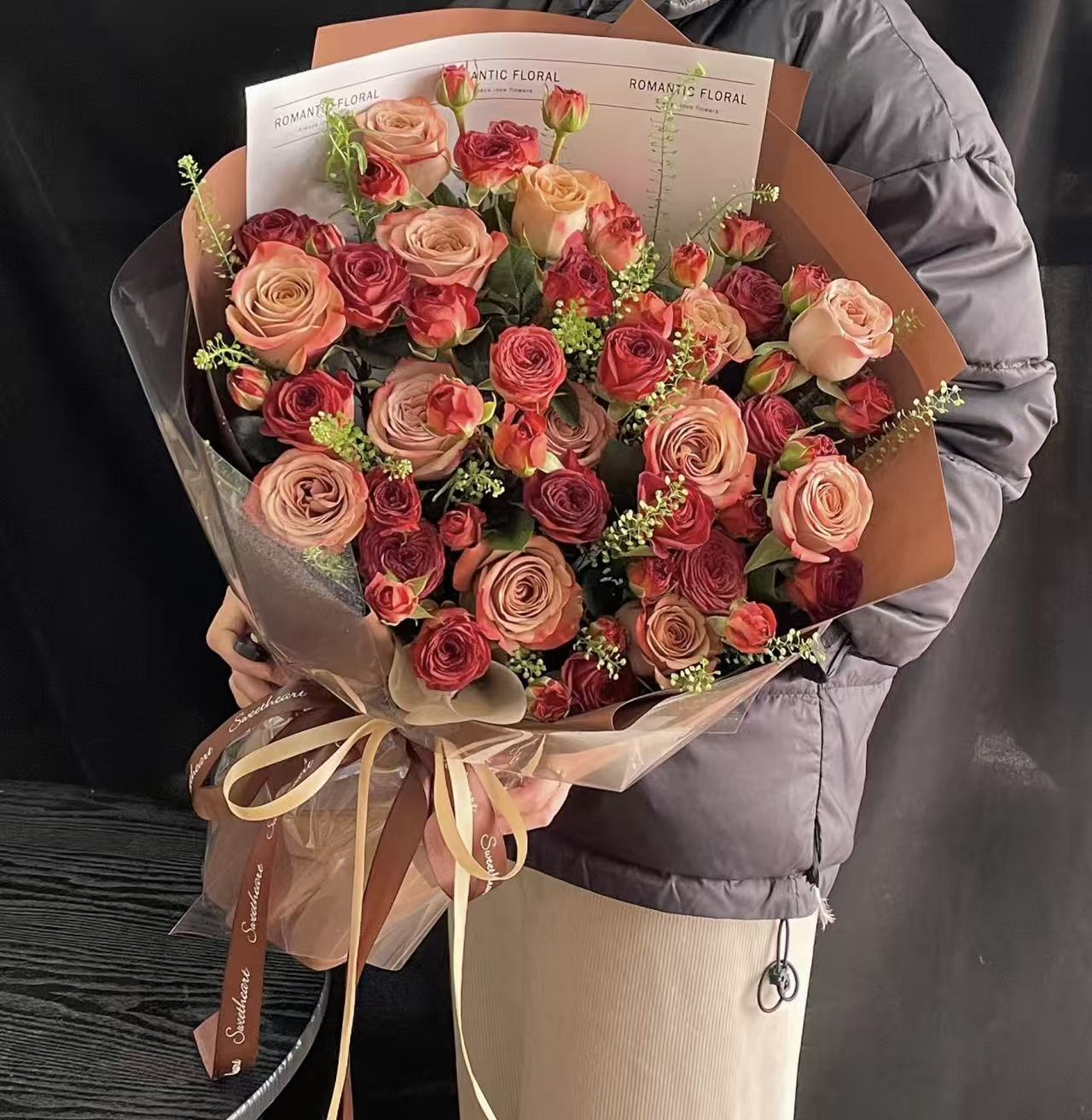 【卡布玫瑰10枝+B级巧克力10枝】鲜花任意满1单升级顺丰冷链 