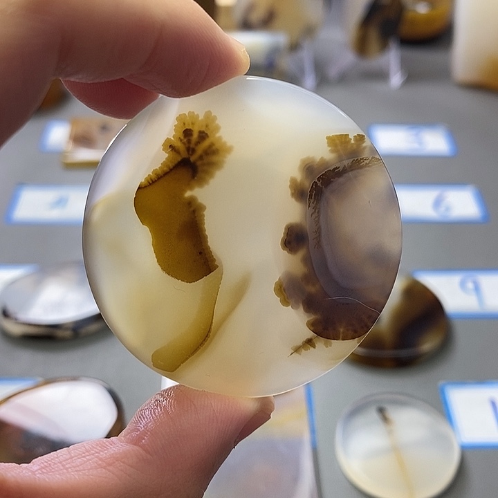 玛瑙/玉髓未镶嵌珠宝半成品36