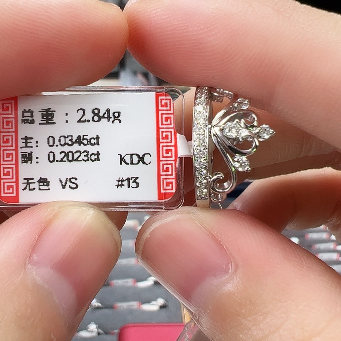 钻石戒指/指环18K金镶嵌