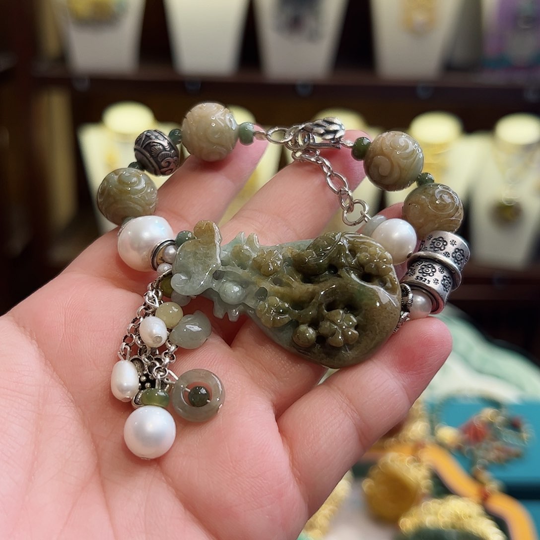 翡翠手链未镶嵌古风