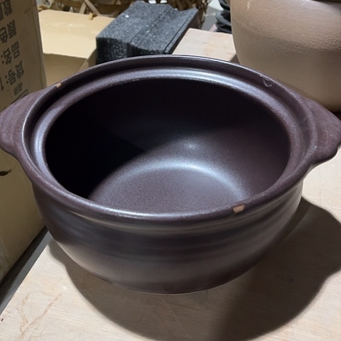 微瑕，明火，口径22高12拖釉无盖2.5L