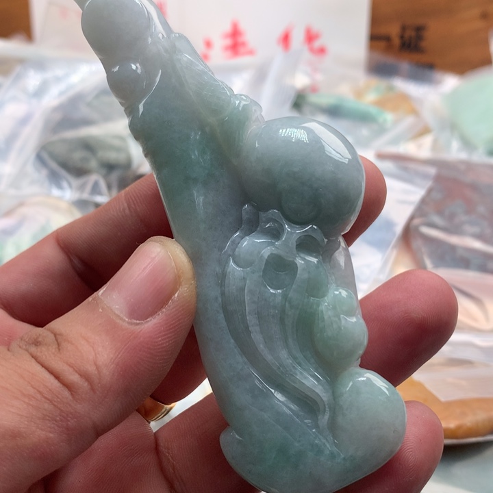 翡翠未镶嵌颈饰保真天然a货翡翠