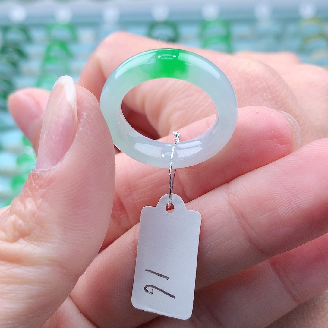 翡翠戒指未镶嵌A货缅甸翡翠