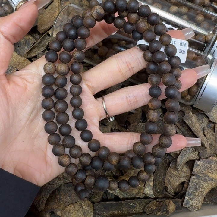 沉香手串海南莺歌绿沉浮一条
