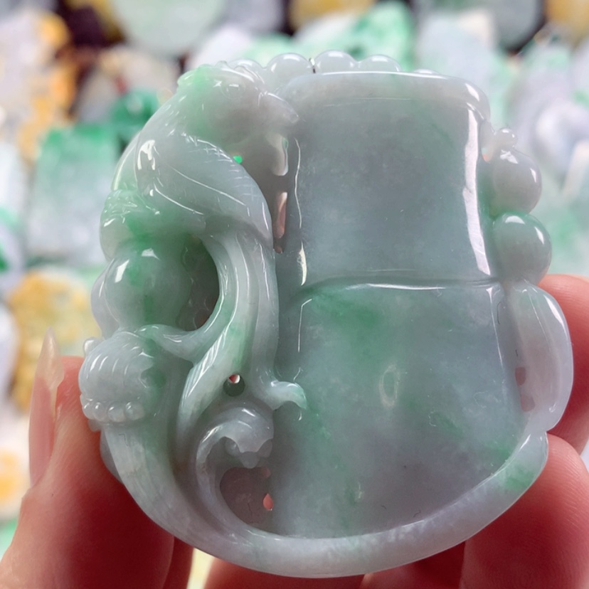 【闪购商品】翡翠吊坠(不含链)未镶嵌
