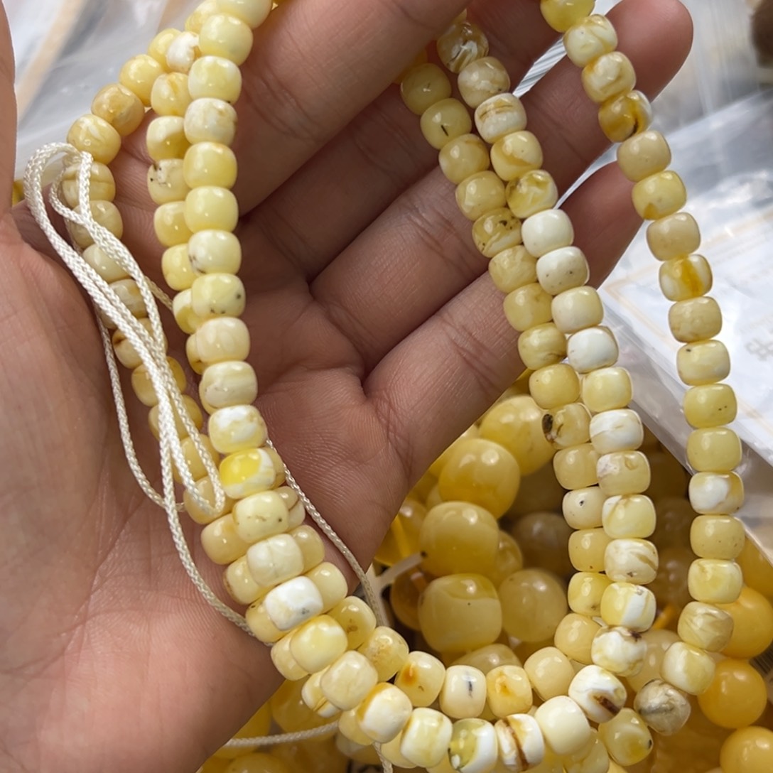 琥珀珠宝奇石未镶嵌