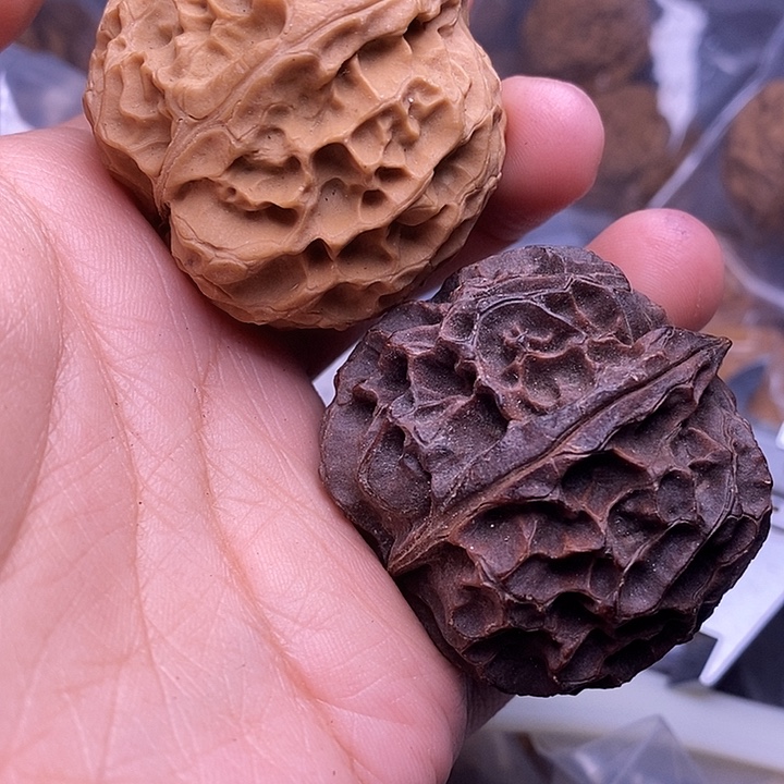 文玩核桃把件   60