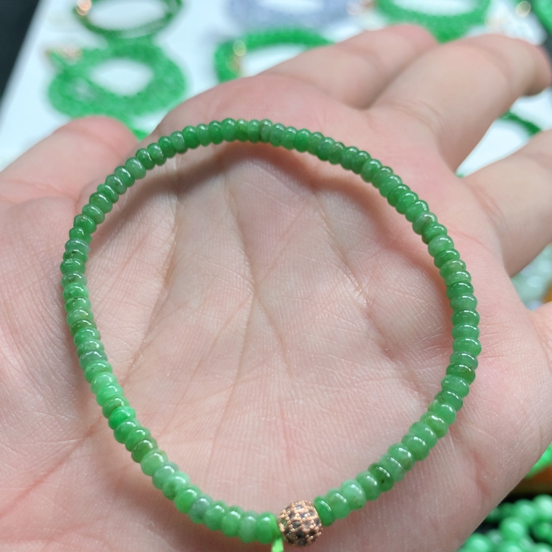 翡翠未镶嵌手链翡翠
