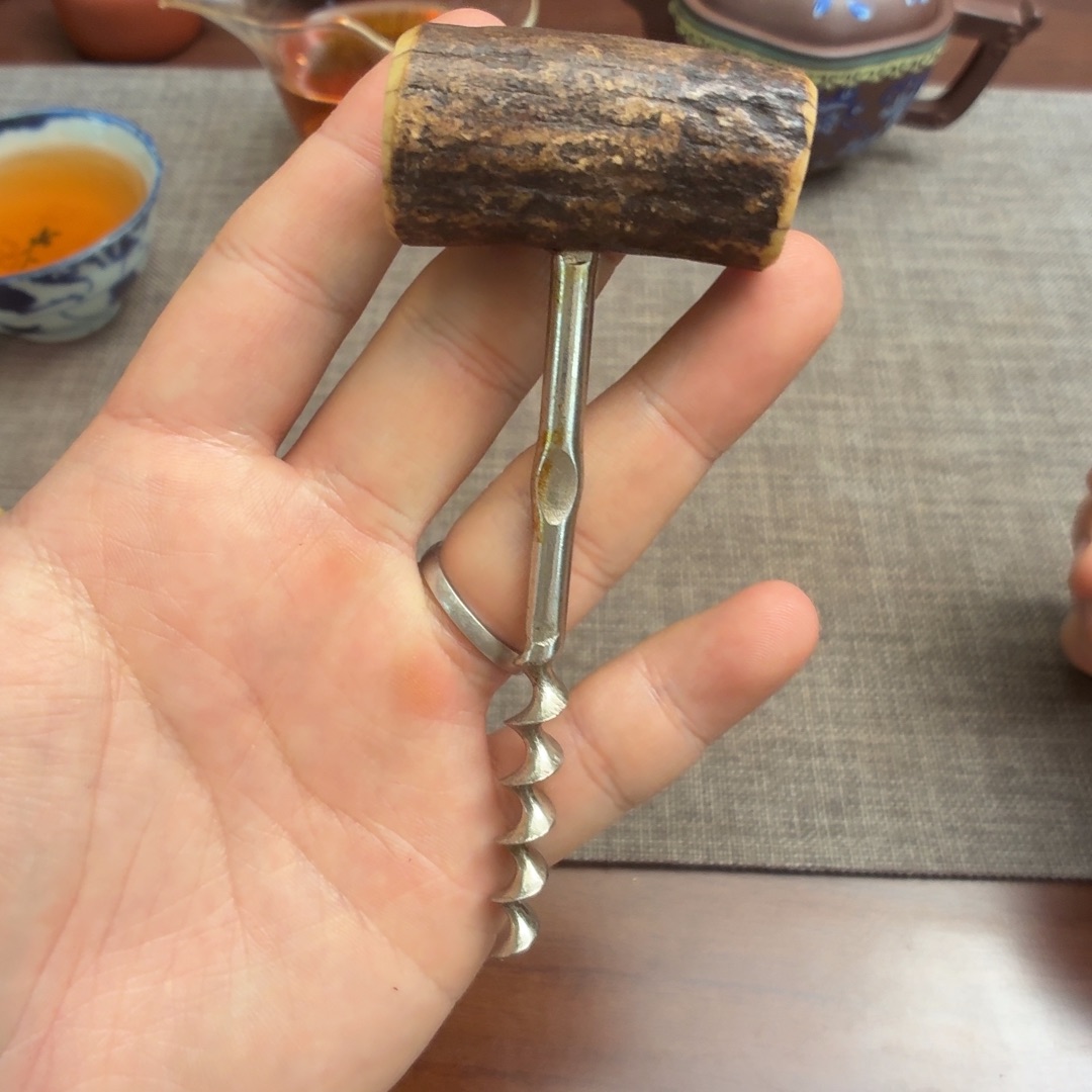 茶壶紫砂红酒起子。           