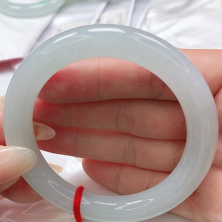 翡翠手镯未镶嵌缅甸天然A货翡翠