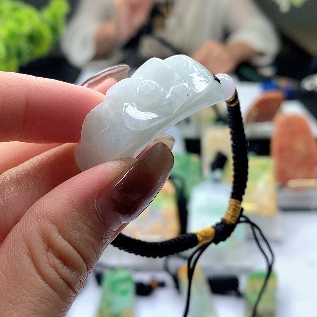 翡翠未镶嵌颈饰翡翠A货
