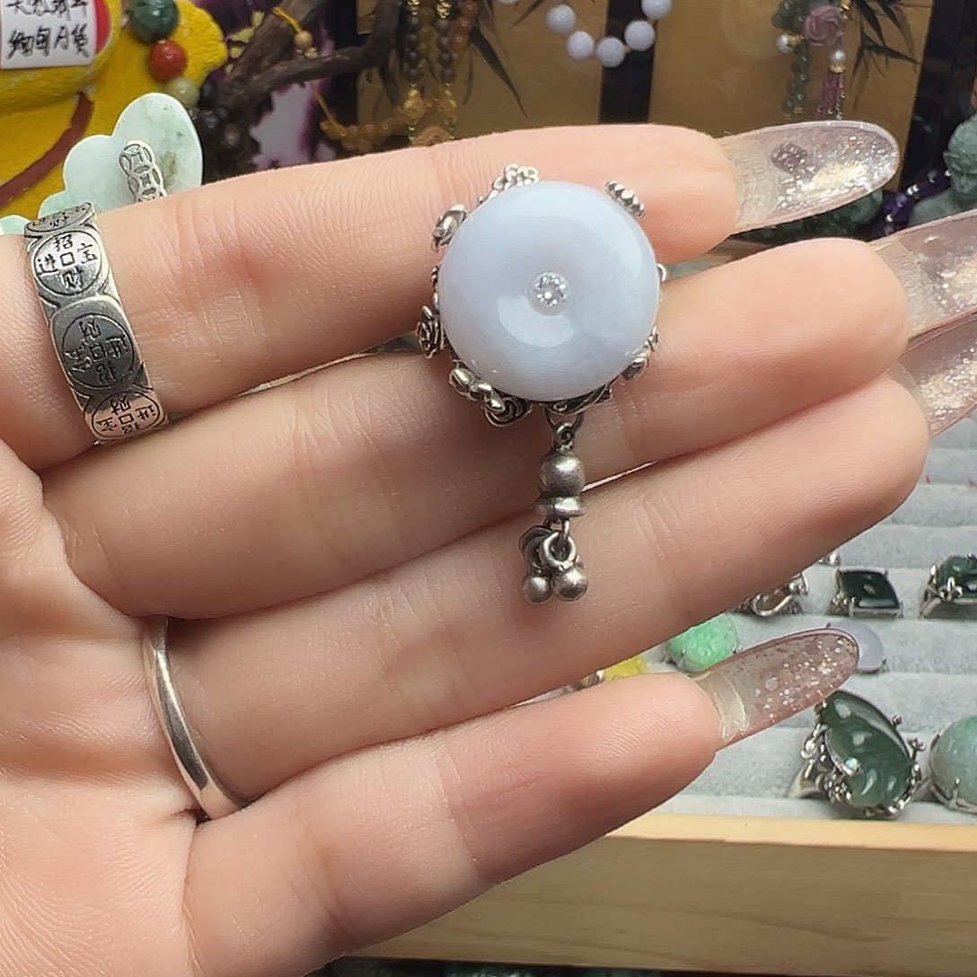 翡翠颈饰未镶嵌鑫**镜吊坠