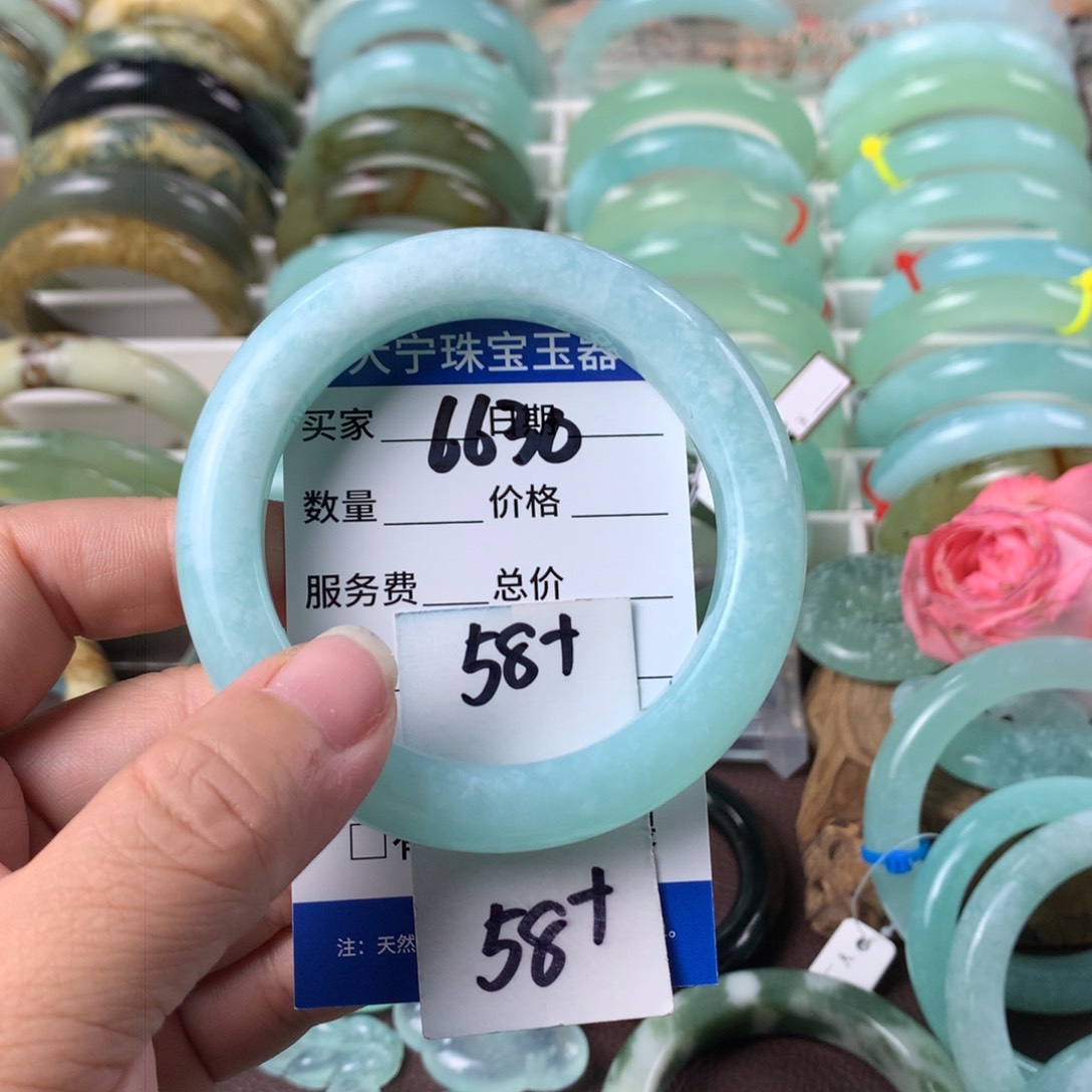 蛇纹石玉手镯未镶嵌6630
