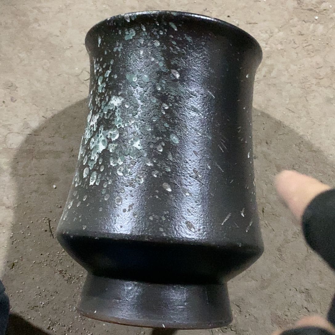 紫砂花盆瑕疵20/30、bkygvb