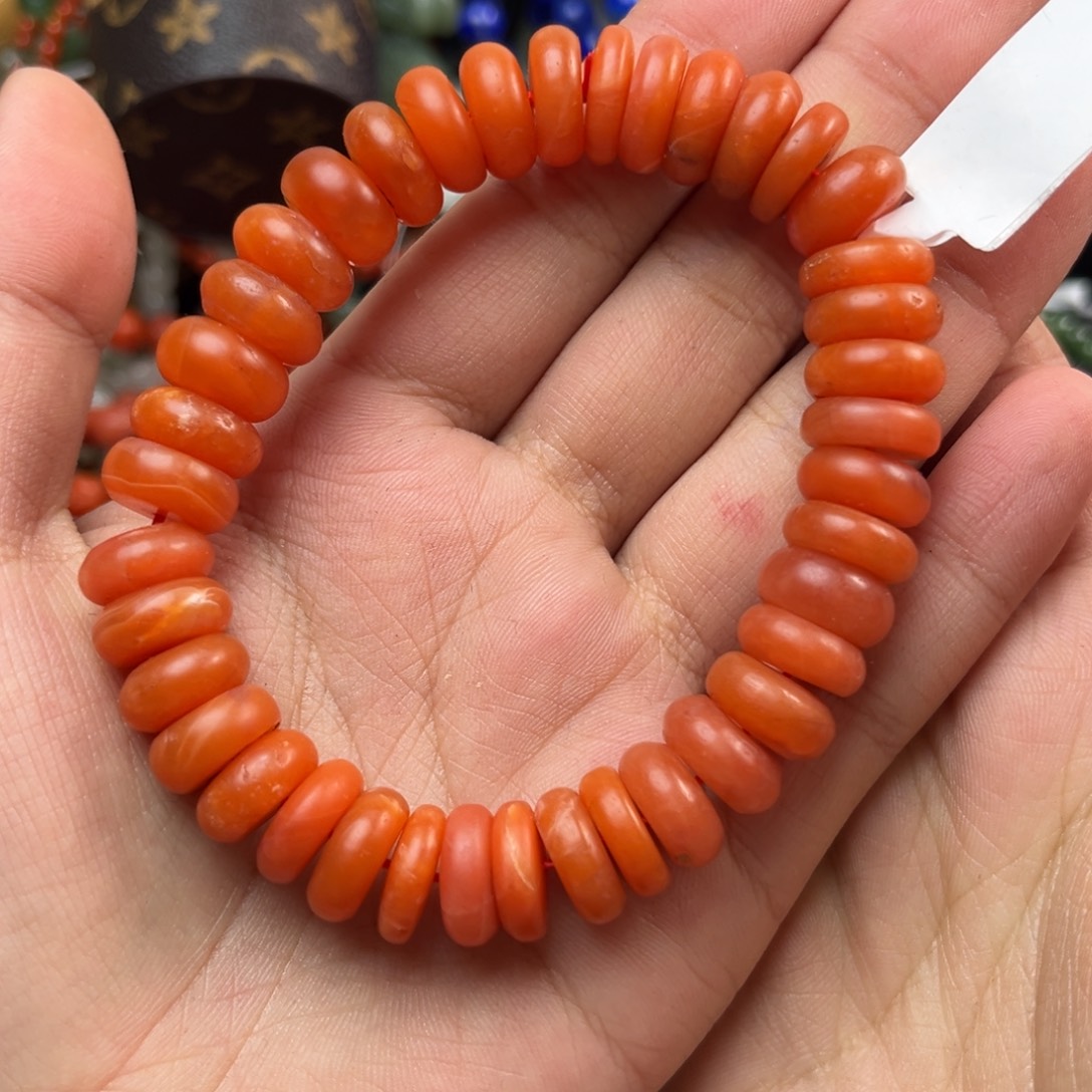 南红玛瑙未镶嵌珠宝奇石