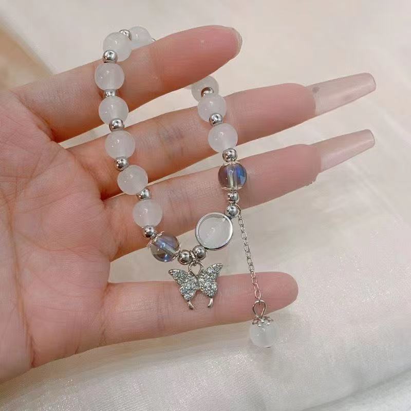 水晶白手串单圈+蝴蝶(无礼盒)K259