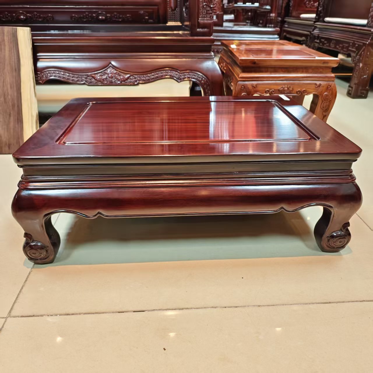 酸枝木 素面炕几尺寸：68*48*25