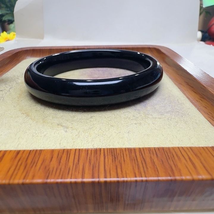 鑫***儿玛瑙/玉髓未镶嵌手镯