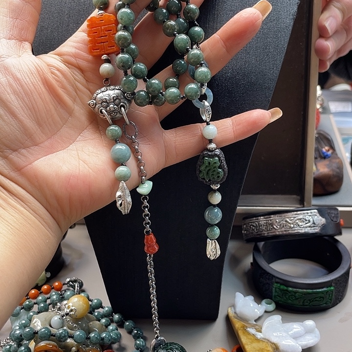 茉***开翡翠未镶嵌颈饰666